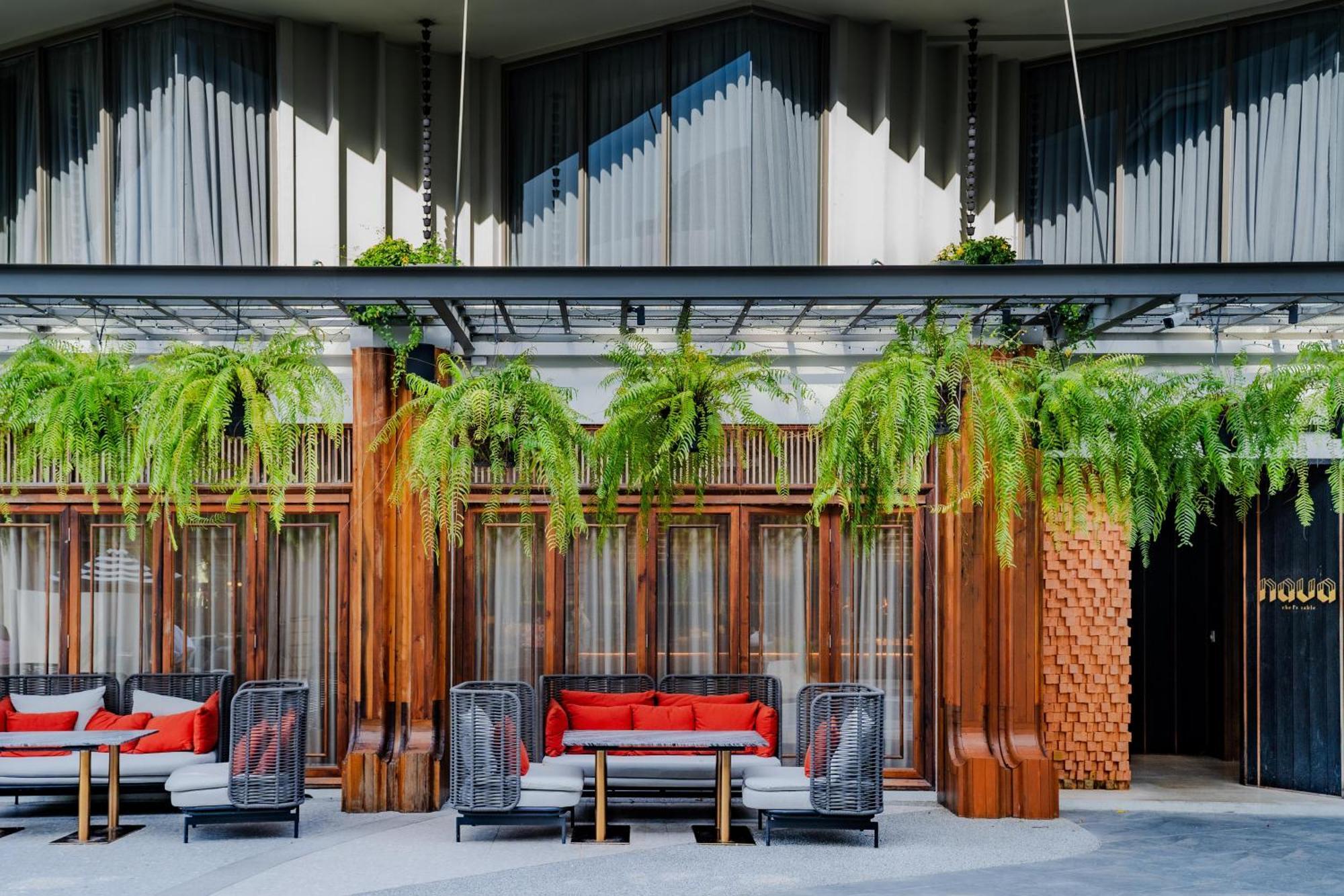 The Salil Hotel Riverside بانكوك المظهر الخارجي الصورة The Sky Bar